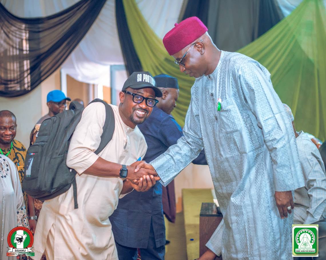 S.A. Protocol with receiving Presidential Handshake.